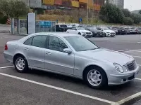 Usata Mercedes E270 177 CV (130 kW) 2004 Grigio Berlina