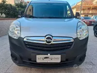 Usata Opel Combo 95 CV (69 kW) 2018 Grigio Monovolume
