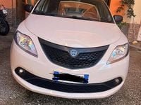 Usata Lancia Ypsilon 60 CV (44 kW) 2019 Bianco Utilitaria