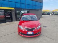 Usata Lancia Ypsilon Gold 69 CV (50 kW) 2023 Rosso / pastello Utilitaria