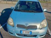 Usata Toyota Yaris 75 CV (55 kW) 2004 Verde Berlina