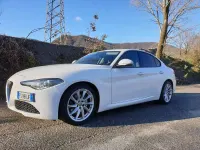 Usata Alfa Romeo Giulia Super 179 CV (131 kW) 2018 Bianco Berlina