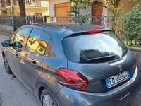 Usata Peugeot 208 82 CV (60 kW) 2017 Grigio Utilitaria