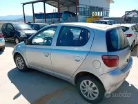 Usata Toyota Yaris 86 CV (63 kW) 2000 Berlina