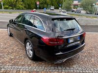 Usata Mercedes C200 160 CV (117 kW) 2019 Nero Station wagon