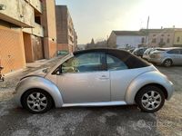 Usata VW New Beetle 90 CV (66 kW) 2004 Grigio Utilitaria