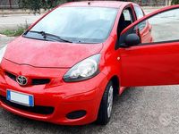 Usata Toyota Aygo 68 CV (50 kW) 2009 Rosso Utilitaria