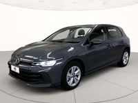 Usata VW Golf VIII Life 116 CV (85 kW) 2025 Dolphin grey metallizzato Berlina