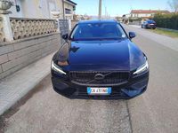 Usata Volvo V60 150 CV (110 kW) 2020 Nero Station wagon