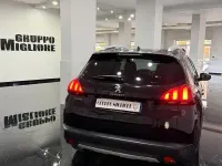 Usata Peugeot 2008 Allure 102 CV (75 kW) 2019 Nero SUV