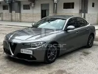 Begagnad Alfa Romeo Giulia Super 180 HK (132 kW) 2017 Grå Sedan