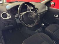 Usado Renault Clio II 75 CV (55 kW) 2011 Berlina