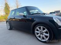 Usata Mini Cooper 115 CV (84 kW) 2004 Nero Utilitaria