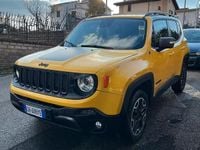 Usado Jeep Renegade Trailhawk 170 CV (125 kW) 2016 Amarillo SUV