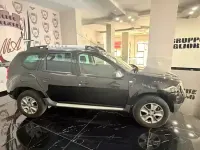 Usata Dacia Duster Lauréate 101 CV (74 kW) 2014 Nero SUV