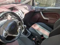 Usata Ford Fiesta Titanium 68 CV (50 kW) 2010 Lilla Utilitaria