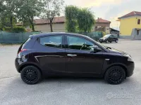 Usata Lancia Ypsilon 69 CV (50 kW) 2013 Viola Utilitaria