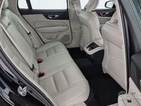 Usata Volvo V60 CC Ultimate 197 CV (144 kW) 2022 Nero Station wagon