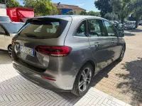 Usata Mercedes B180 Business 116 CV (85 kW) 2019 Grigio Utilitaria
