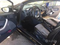 Usata Ford Fiesta 96 CV (70 kW) 2010 Nero Utilitaria