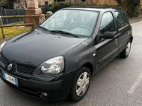 Usata Renault Clio II 75 CV (55 kW) 2003 Nero Berlina