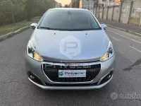 Usata Peugeot 208 GT-line 110 CV (80 kW) 2015 Grigio Utilitaria