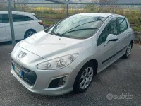 Usata Peugeot 308 Access 93 CV (68 kW) 2012 Grigio Berlina