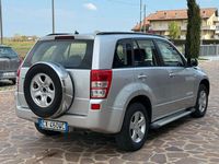Usata Suzuki Grand Vitara 129 CV (94 kW) 2005 Argento SUV