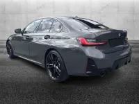 Usado BMW 330 M Sport 286 HP (210 kW) 2023 Cinzento Sedan
