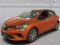 Usata Renault Clio V Evolution 67 CV (49 kW) 2023 Arancione Berlina