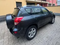 Usado Toyota RAV4 Luxury 152 CV (111 kW) 2007 Gris SUV