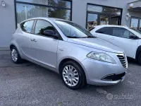 Usata Lancia Ypsilon 69 CV (50 kW) 2014 Grigio Utilitaria