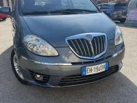 Usata Lancia Musa Platinum 95 CV (69 kW) 2011 Bluazzurro Monovolume