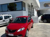 Usata Lancia Ypsilon 69 CV (50 kW) 2017 Rosso Utilitaria
