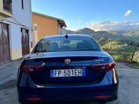Usata Alfa Romeo Giulia 180 CV (132 kW) 2018 Blu Berlina