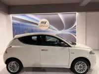 Usata Lancia Ypsilon Platinum 69 CV (50 kW) 2016 Nero Utilitaria