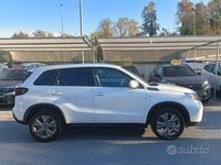 Nuova Suzuki Vitara Cool 110 CV (80 kW) 2025 Bianco artico metallizzato SUV