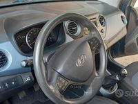 Usata Hyundai i10 66 CV (48 kW) 2015 Blu Utilitaria