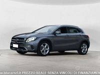 Usata Mercedes GLA180 122 CV (89 kW) 2019 Grigio SUV