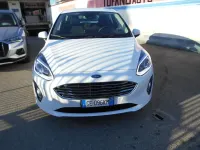 Usata Ford Fiesta 74 CV (54 kW) 2021 Bianco Utilitaria