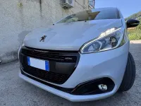 Usata Peugeot 208 GT-line 100 CV (73 kW) 2017 Utilitaria