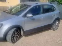 Usata VW Polo Cross 90 CV (66 kW) 2016 Grigio Utilitaria