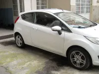 Usata Ford Fiesta Business Edition 97 CV (71 kW) 2013 Bianco Berlina
