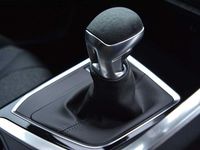 Usata Peugeot 3008 Allure 130 CV (95 kW) 2018 Grigio SUV