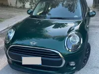 Begagnad Mini ONE 2018 Grön Halvkombi