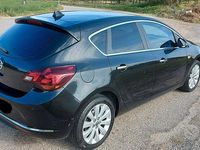 Usata Opel Astra 120 CV (88 kW) 2013 Berlina