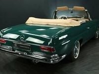 Usata Mercedes 250 SE 150 CV (110 kW) 1966 Verde Cabrio