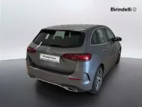 Usata Mercedes B180 AMG Line Premium 116 CV (85 kW) 2024 Grigio Utilitaria