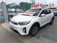 Usata Kia Stonic Style 101 CV (74 kW) 2023 Bianco SUV