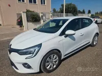Usata Renault Clio V Intens 86 CV (63 kW) 2021 Bianco Berlina